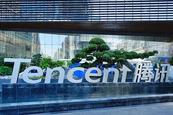 QQ空间广告位如何实现手机游戏APP软件精准引流？